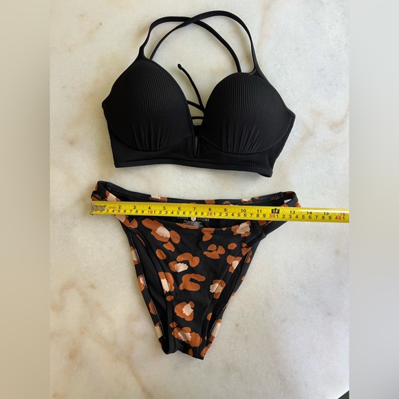 Shade & Shore Bikini Matching Set, Black Bikini Top Leopard Bottom - Picture 2 of 7